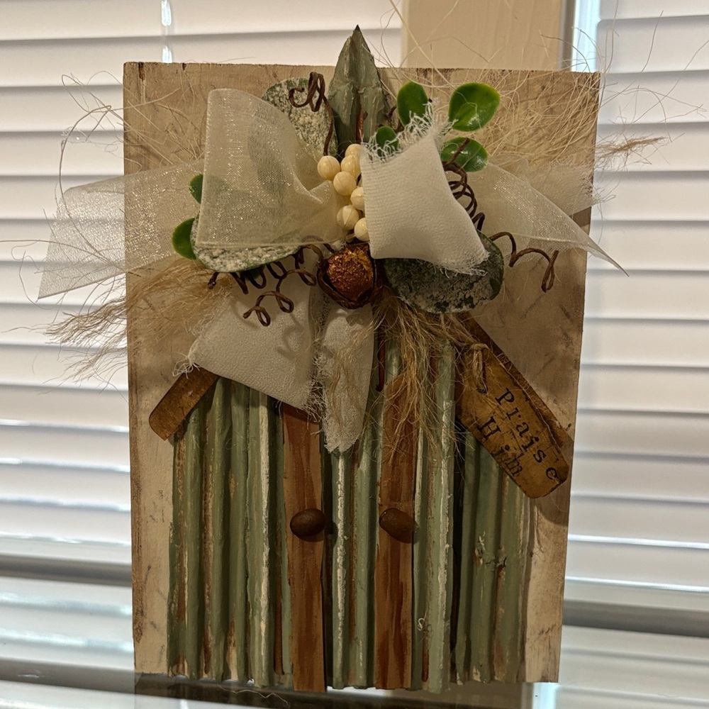 Rustic Wall Decor with Bow and Greenery
